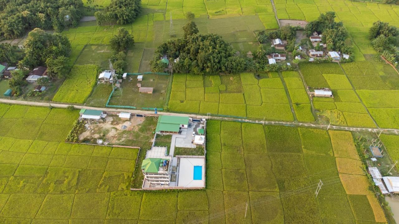 Отель The Kaziranga Address Экстерьер фото