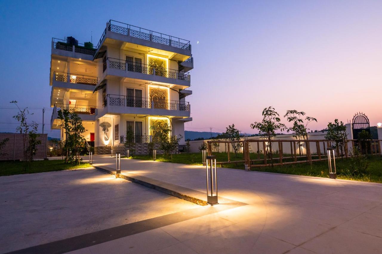 Отель The Kaziranga Address Экстерьер фото
