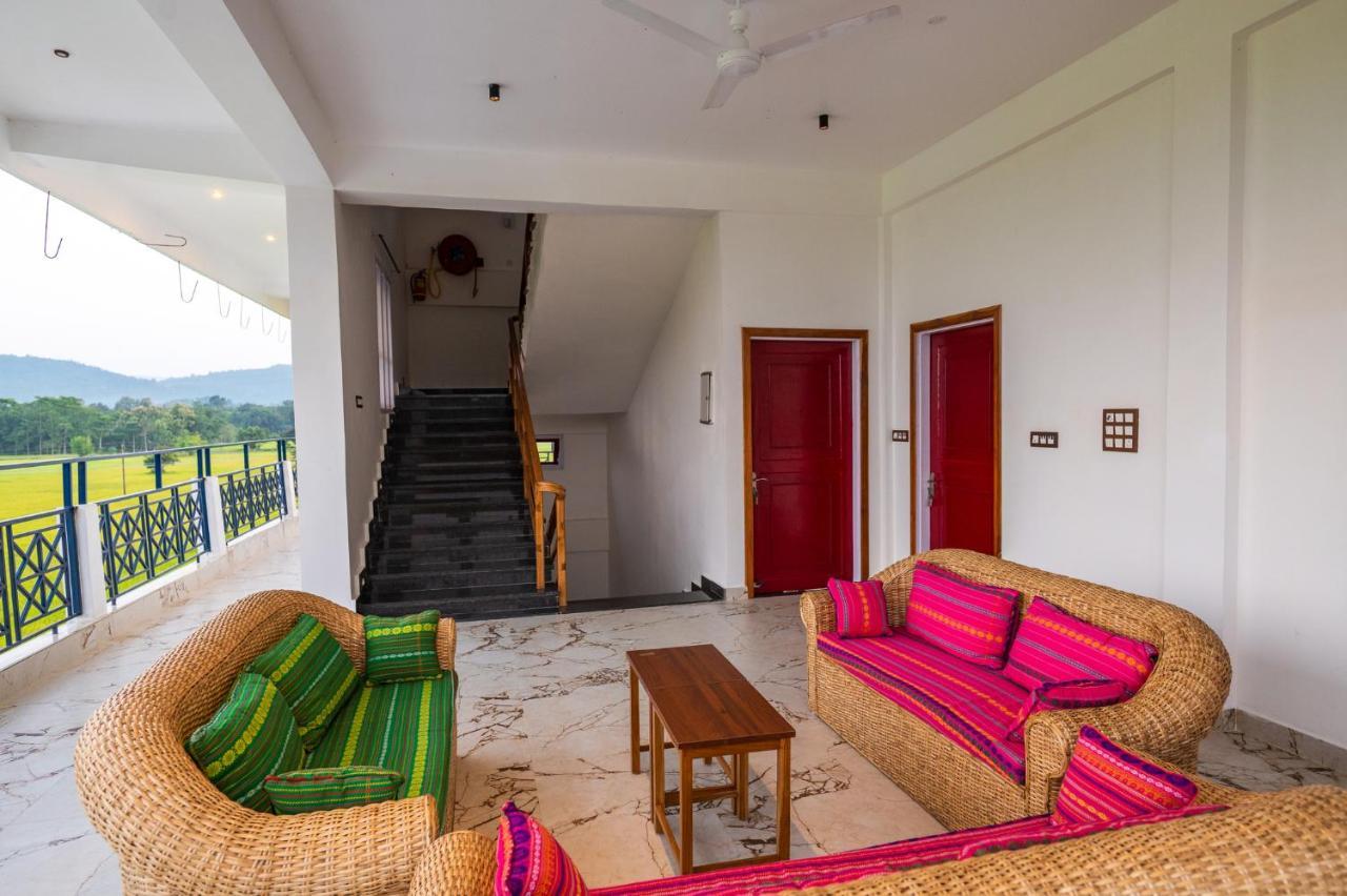 Отель The Kaziranga Address Экстерьер фото